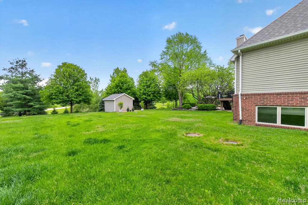 8746 N Hills Court, Howell, MI 48843 — Photo 39