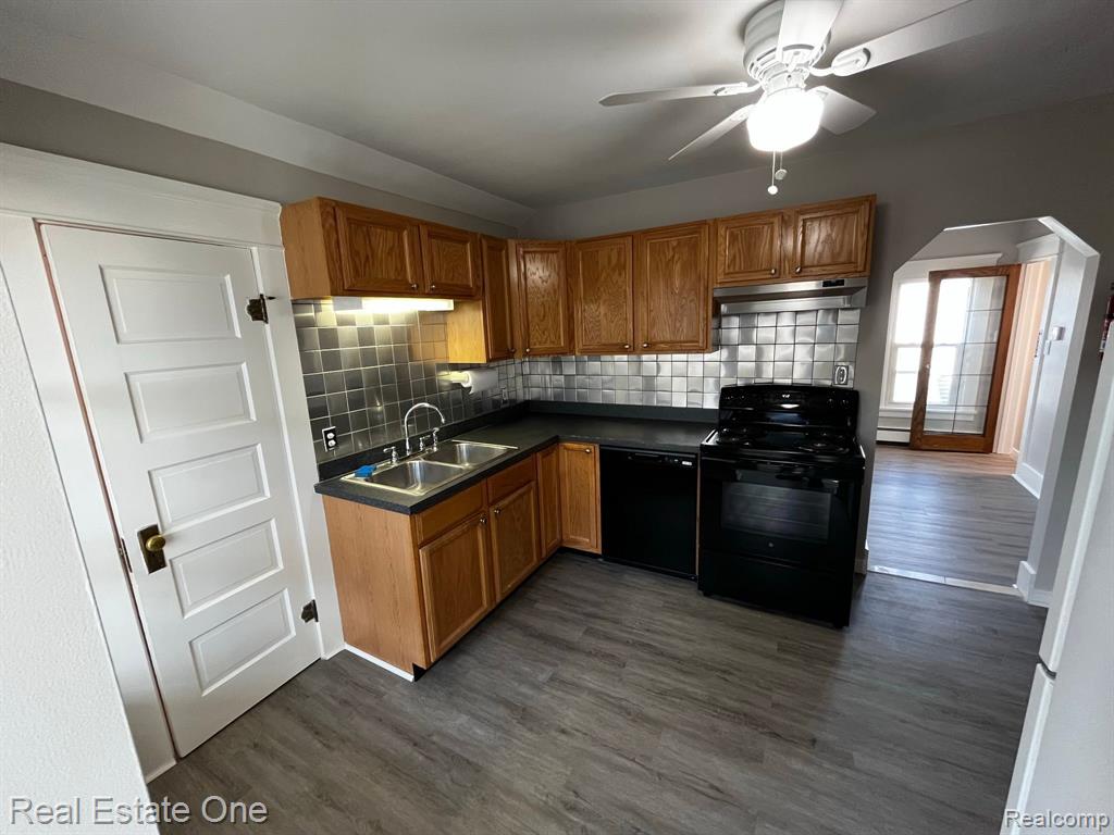 817 N Main (Unit B) Street, Rochester, MI 48307 — Photo 10