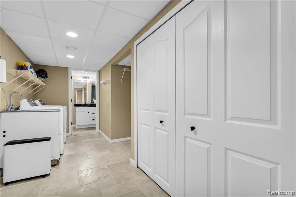 2256 Sudbury Way, Bloomfield Hills, MI 48304 — Photo 34