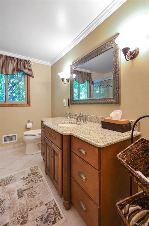 53645 Lambeth Court, Shelby Twp, MI 48316 — Photo 42