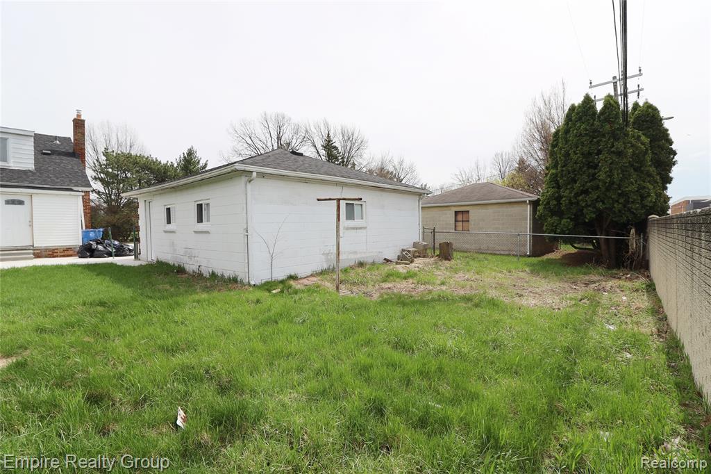 5743 N Highland Street, Dearborn Heights, MI 48127 — Photo 34