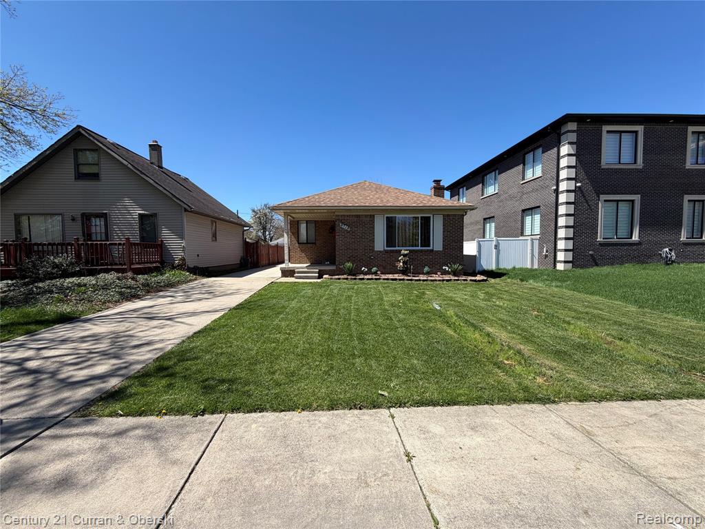 5715 N Gulley Road, Dearborn Heights, MI 48127 — front exterior