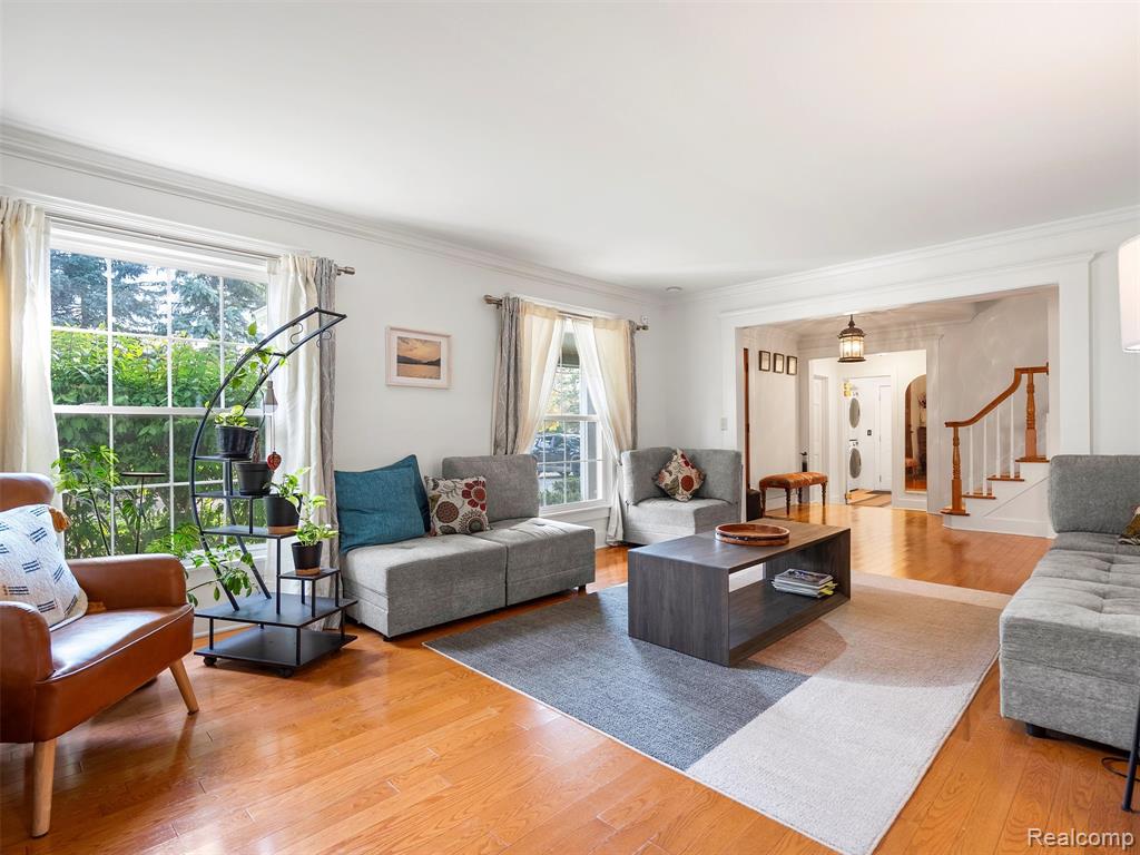 19938 S Waltham Road, Beverly Hills, MI 48025 — Photo 3