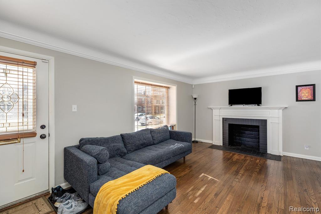5220 LANNOO Street, Grosse Pointe, MI 48236 — Photo 6