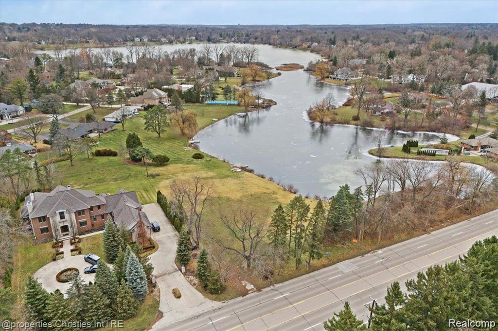 4456 W Maple Road, Bloomfield Hills, MI 48301 — Photo 2