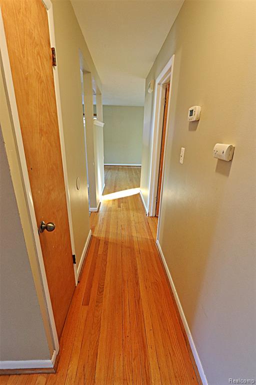 9010 LEVERNE Street, Redford, MI 48239 — Photo 15