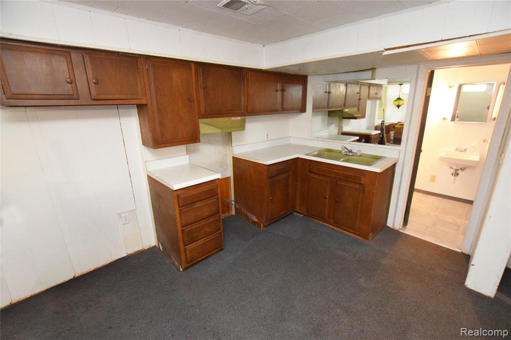 420 Burroughs Avenue, Flint, MI 48507 — Photo 12