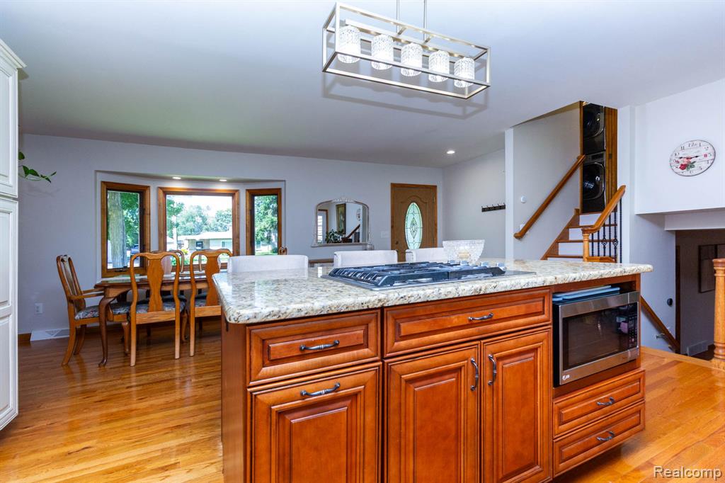 6345 Lanman Drive, Waterford, MI 48329 — Photo 13