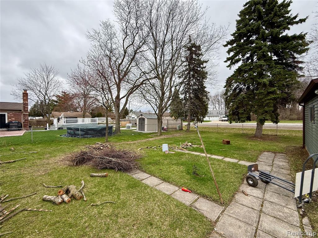 18144 N Oak Drive, Clinton Twp, MI 48038 — Photo 5