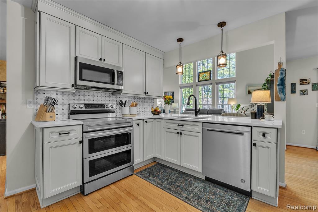 3973 Ravensfield Drive, 13, Canton, MI 48188 — Photo 6