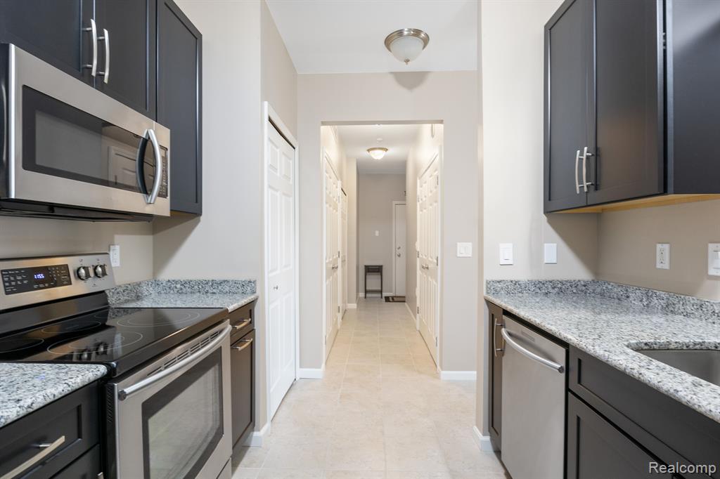 3951 CORNERSTONE Drive, 165, Canton, MI 48188 — Photo 14