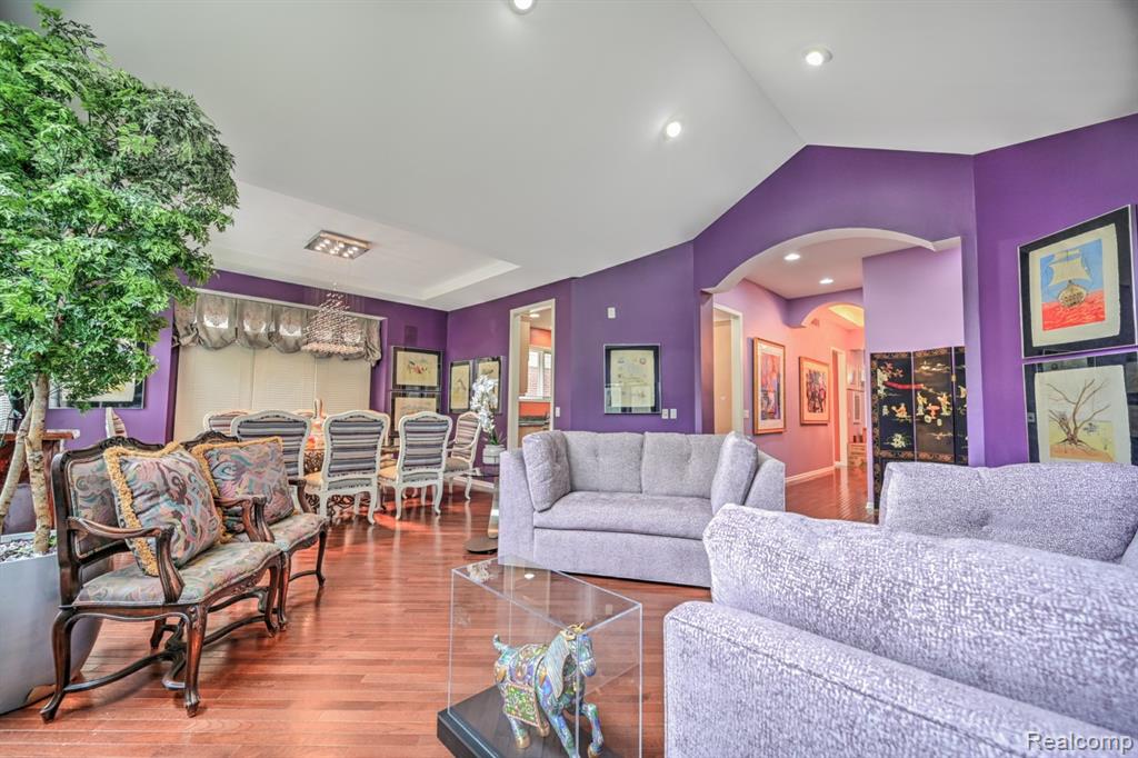 5591 Pembrooke Crossing, West Bloomfield, MI — Photo 11