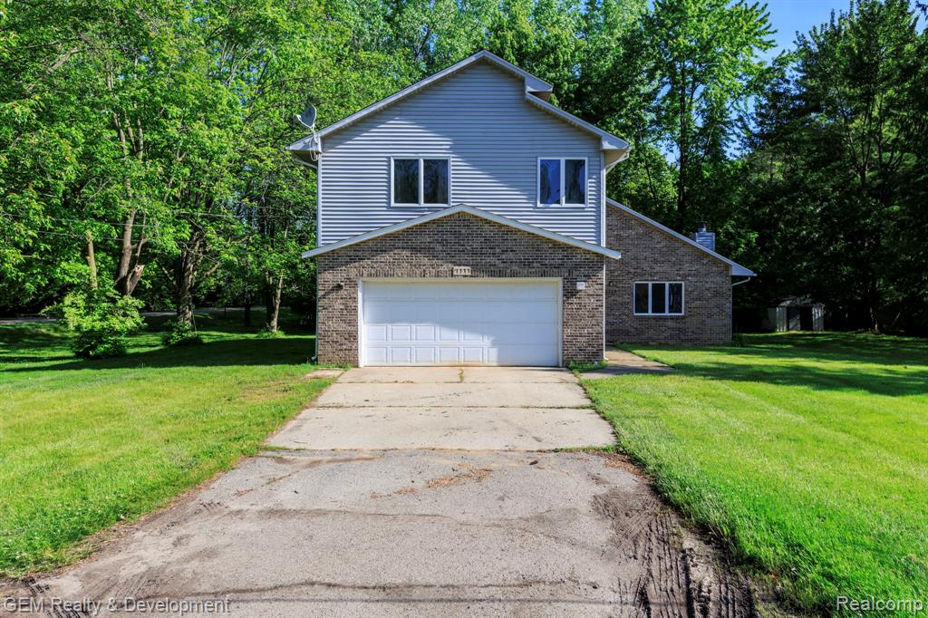 1111 Sarah Road, Pinckney, MI 48169 — Photo 2