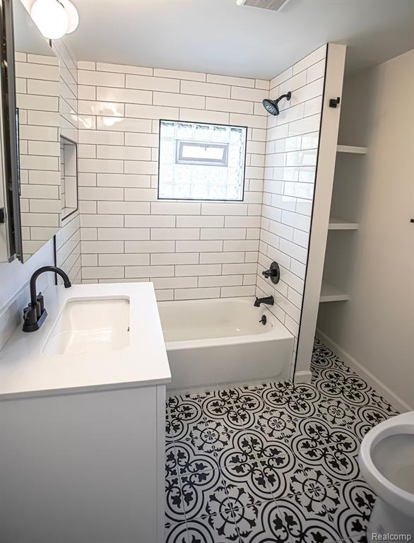 409 BALDWIN Avenue, Royal Oak, MI 48067 — Photo 17