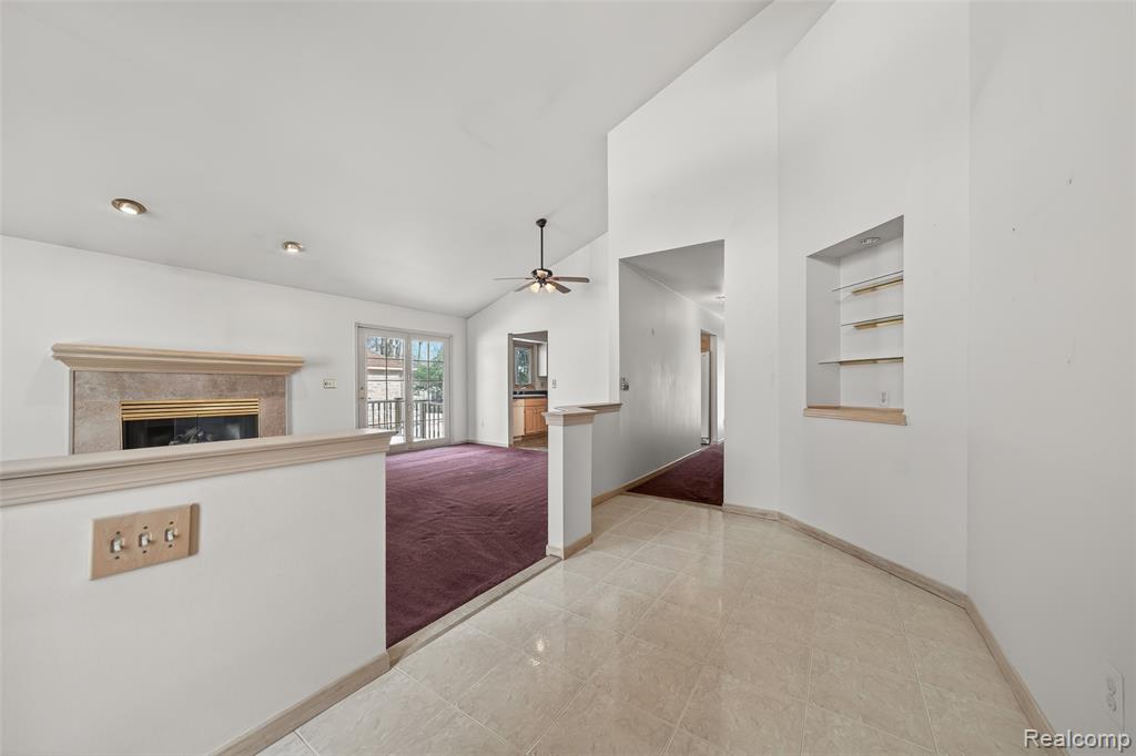 47140 Hunters Chase Drive, Macomb, MI 48042 — Photo 4