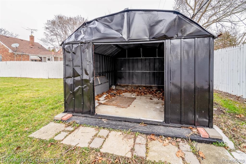 17228 Stout Street, Detroit, MI 48219 — Photo 49