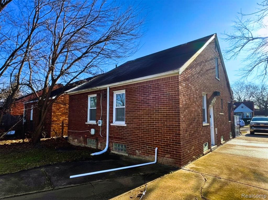 15211 Fairmount Drive, Detroit, MI 48205 — Photo 4