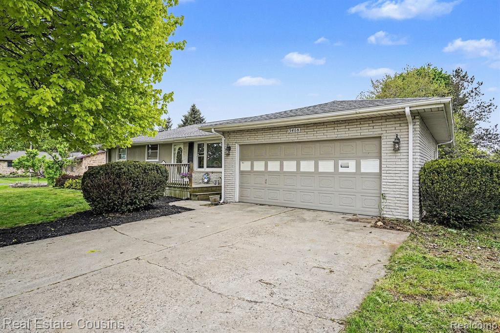 5468 Duffield Road, Swartz Creek, MI 48473 — Photo 2