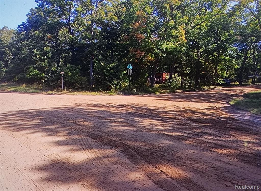 4391 117 Ave, Allegan, MI 49010 — front exterior