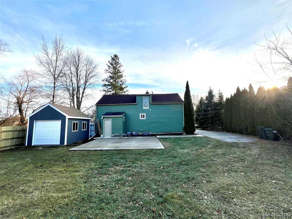 396 South Boulevard W, Rochester Hills, MI 48307 — Photo 30