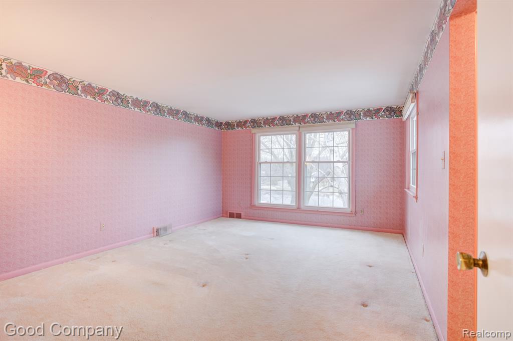 702 PARKMAN Drive, Bloomfield Hills, MI 48304 — Photo 35