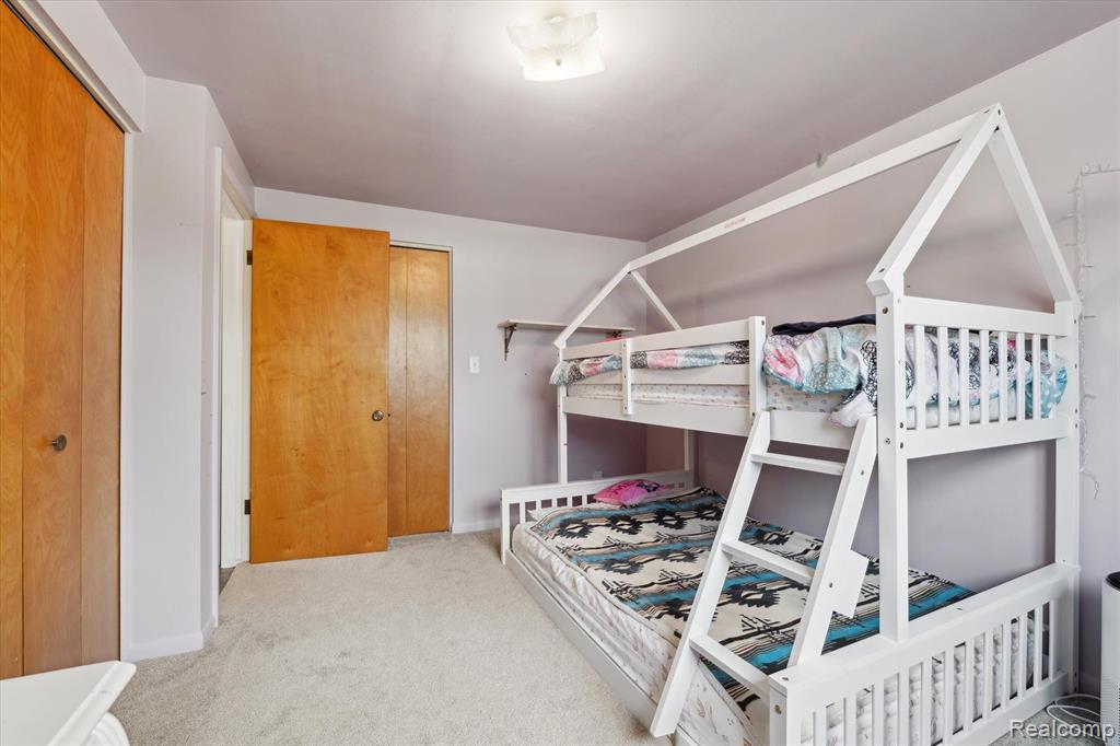 519 N MANITOU Avenue, Clawson, MI — Photo 35