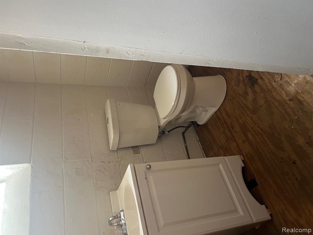 19711 Greeley, Detroit, MI 48203 — Photo 10