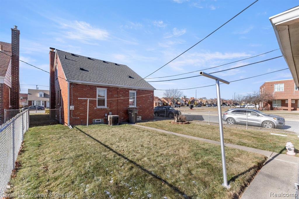 6658 MILLER Boulevard, Dearborn, MI 48126 — Photo 29