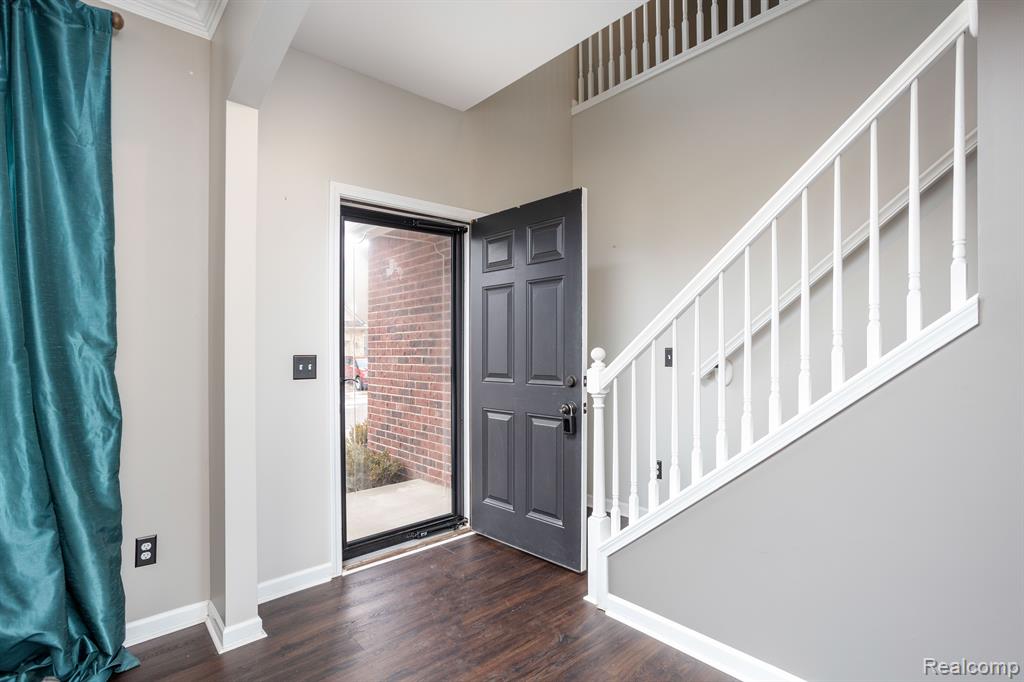 27086 MAXWELL, Novi, MI — Photo 3