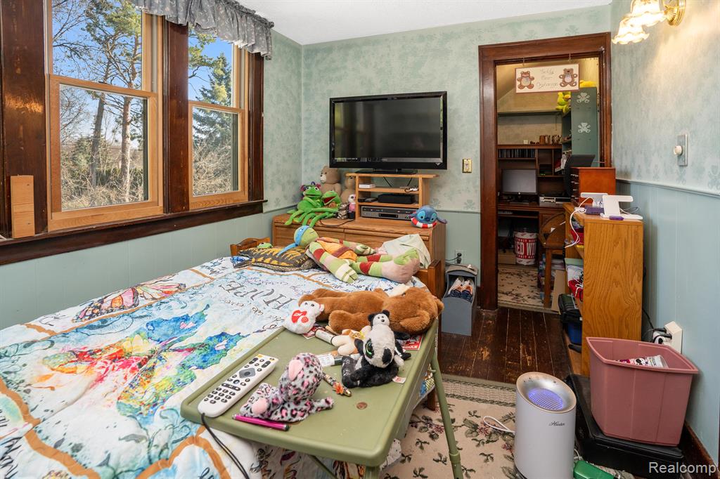 8675 Canal Road, Sterling Heights, MI 48314 — Photo 28