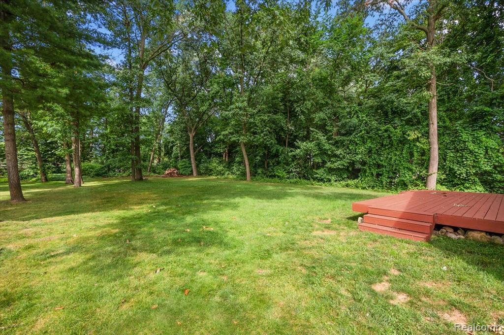 8809 Arlington Street, White Lake, MI — Photo 9