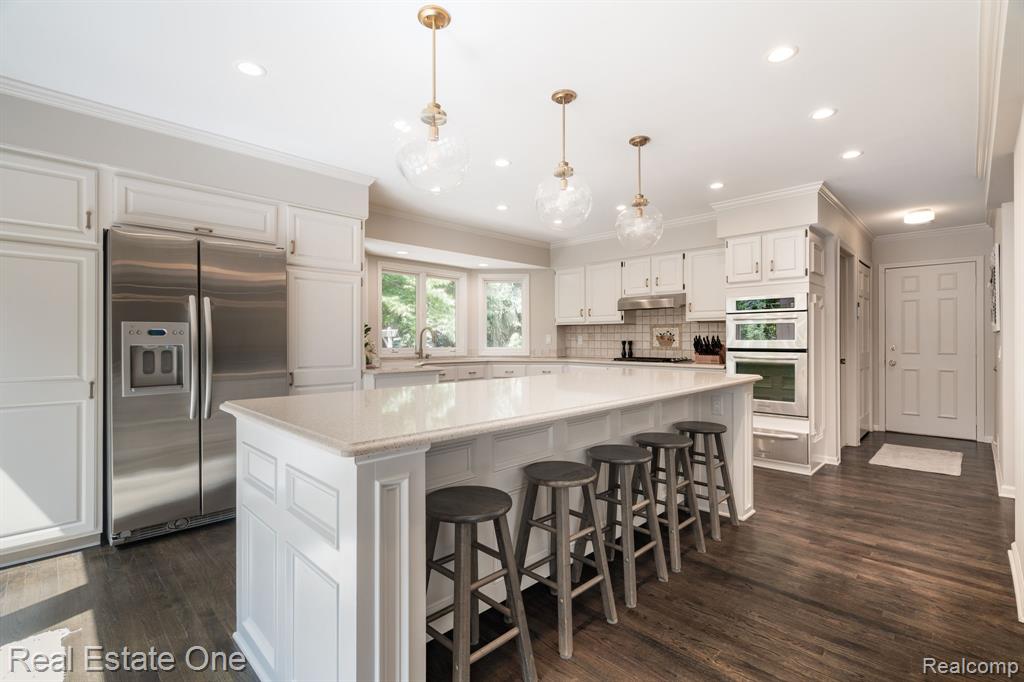 4794 RIVERS EDGE Drive, Troy, MI 48098 — Photo 14