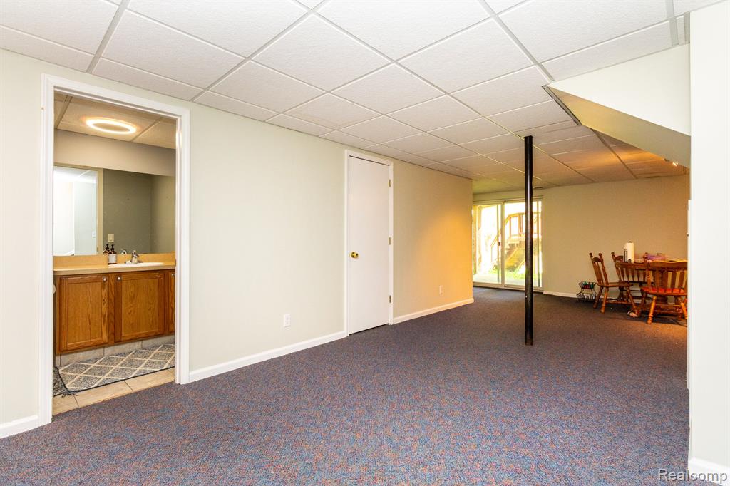 5470 MILL RACE Way, Commerce Twp, MI 48382 — Photo 41