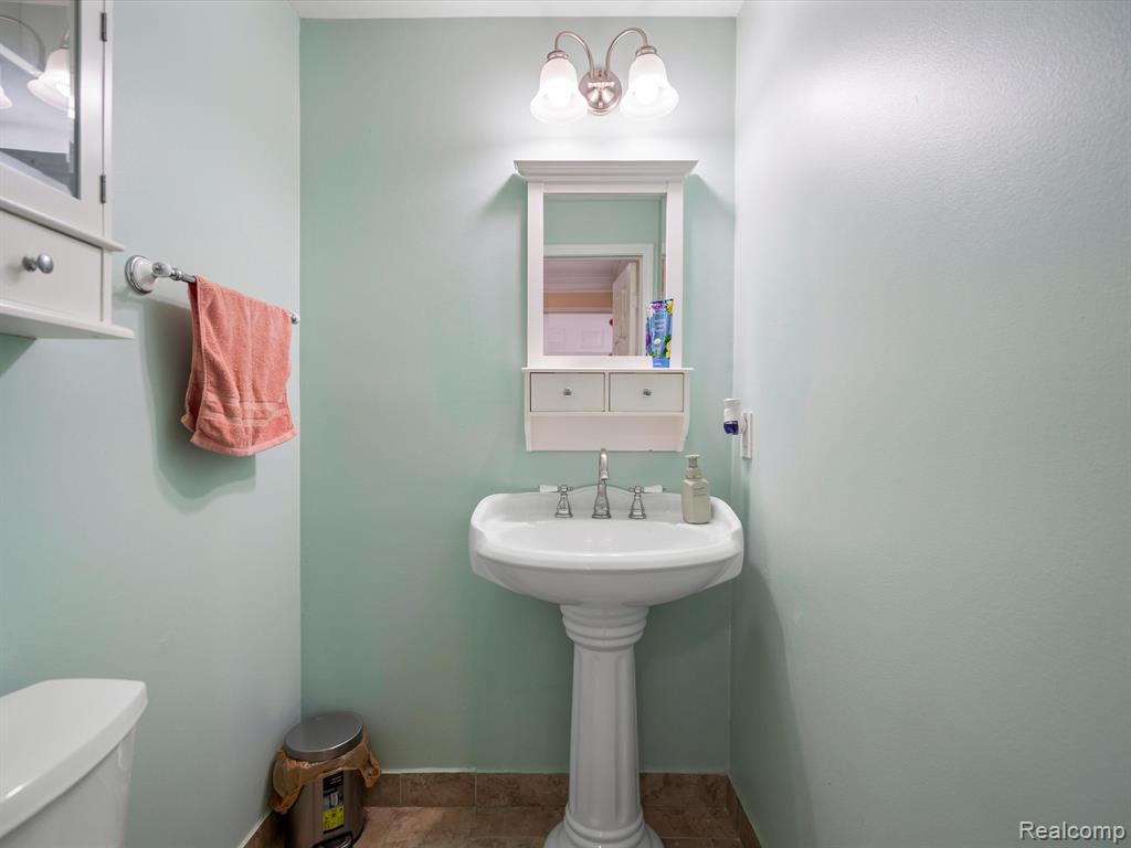 7323 S KINGSTON, Westland, MI — Photo 22