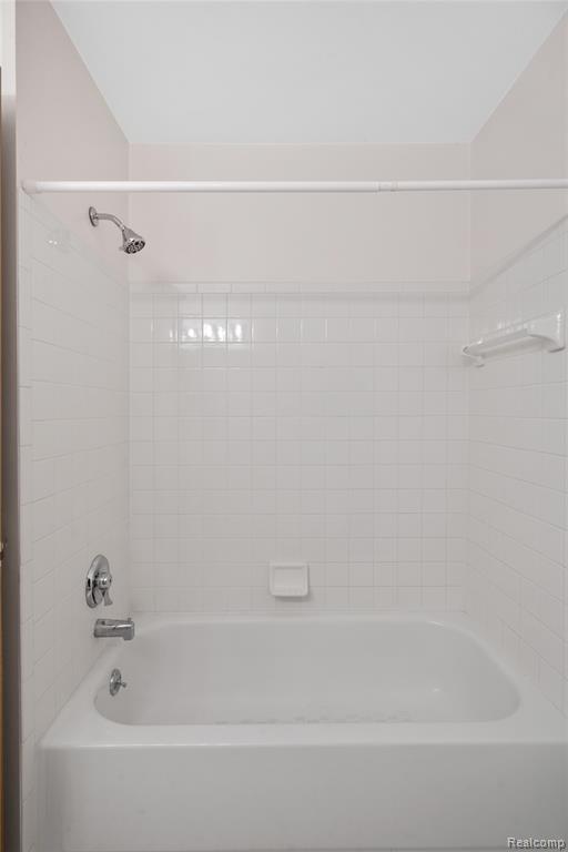 42789 Lilley Pointe Drive, Canton, MI 48187 — Photo 10