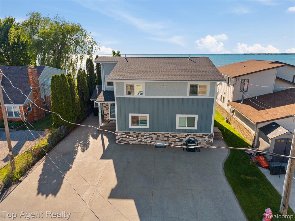 7910 ANCHOR BAY Drive, Clay, MI 48001 — Photo 42