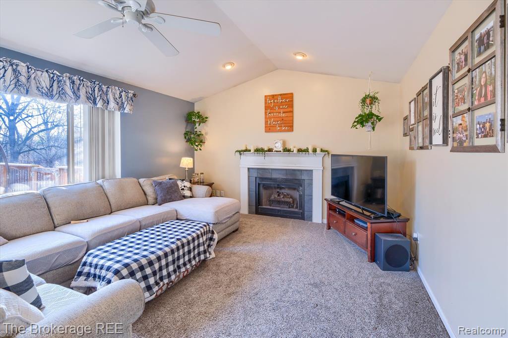 8380 Hunt Club Court, Grand Blanc, MI 48439 — Photo 37
