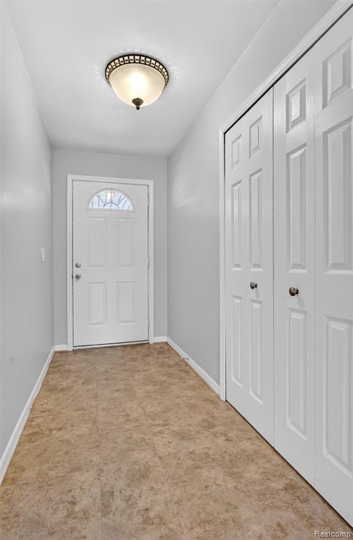 447 Lange Drive, Troy, MI 48098 — Photo 4