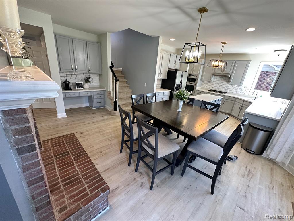 16983 COURVILLE Drive, Northville, MI 48168 — Photo 28