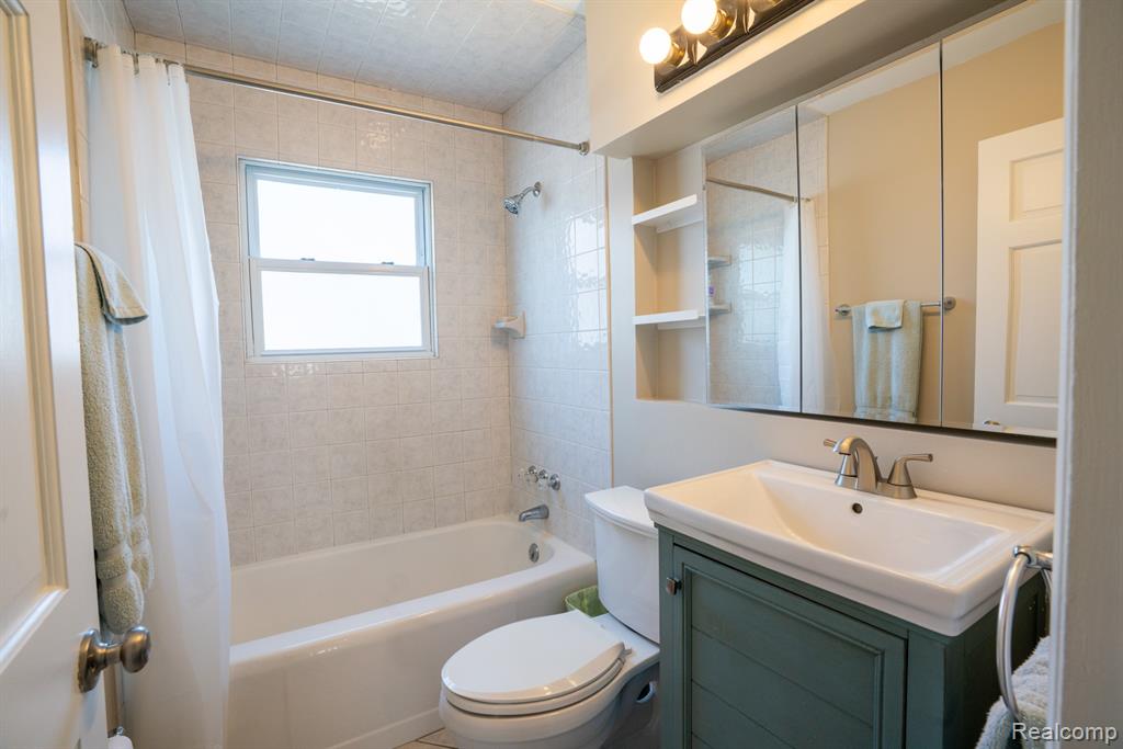 18580 Marsha Street, Riverview, MI 48193 — Photo 21