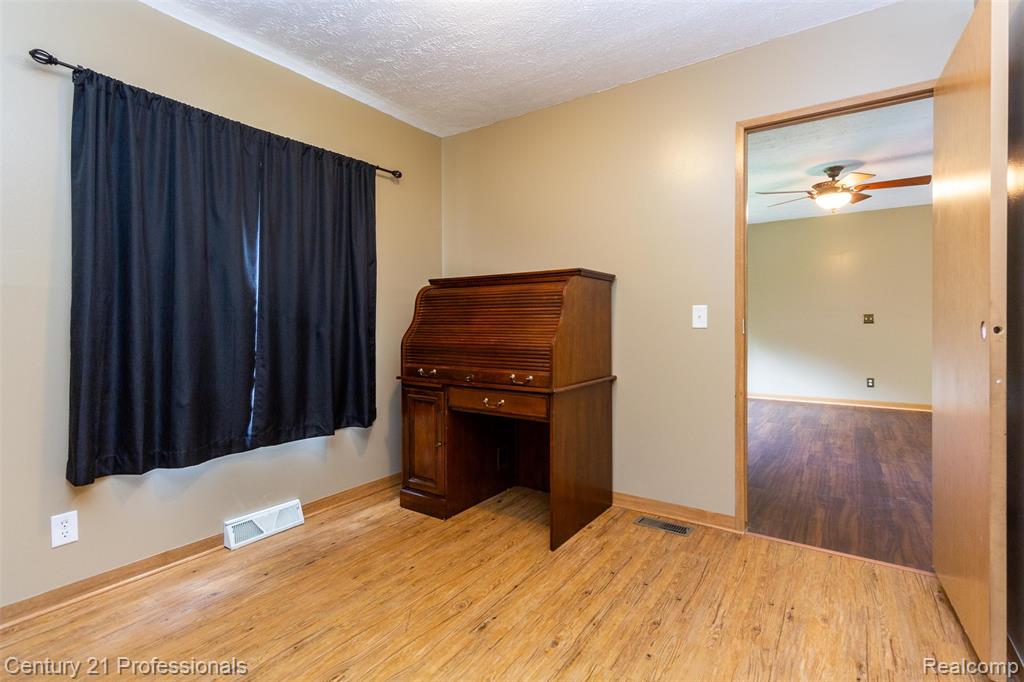 4080 Cass Elizabeth Road, Waterford, MI 48328 — Photo 21