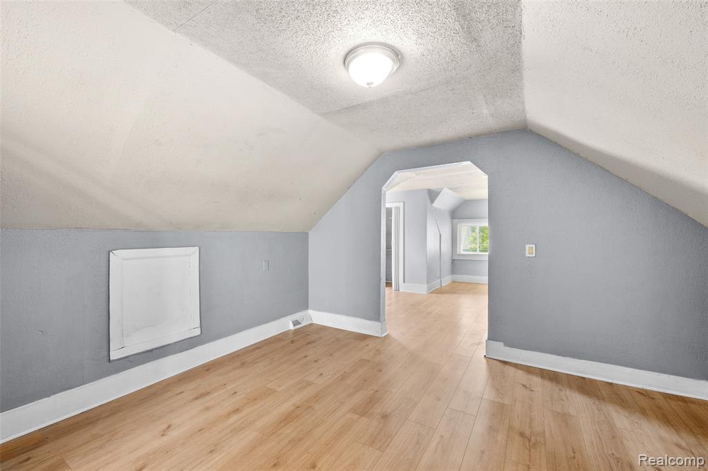6816 Westwood Street, Detroit, MI 48228 — Photo 21