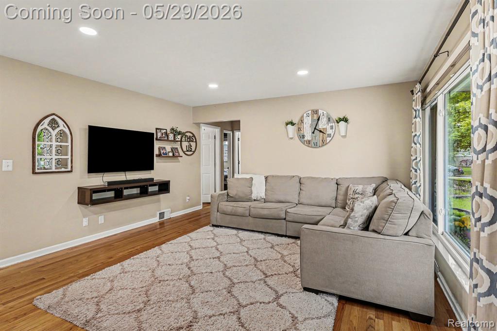 8520 Alper Street, Westland, MI — Photo 4