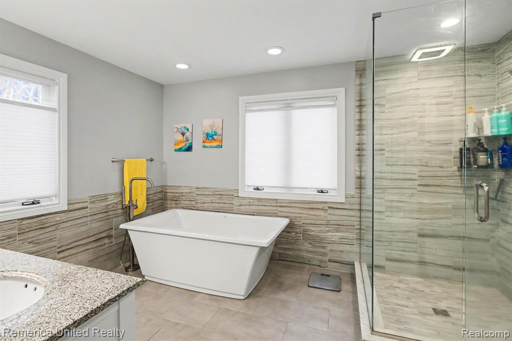 7719 PARTRIDGE HILL Drive, Brighton, MI 48116 — Photo 7