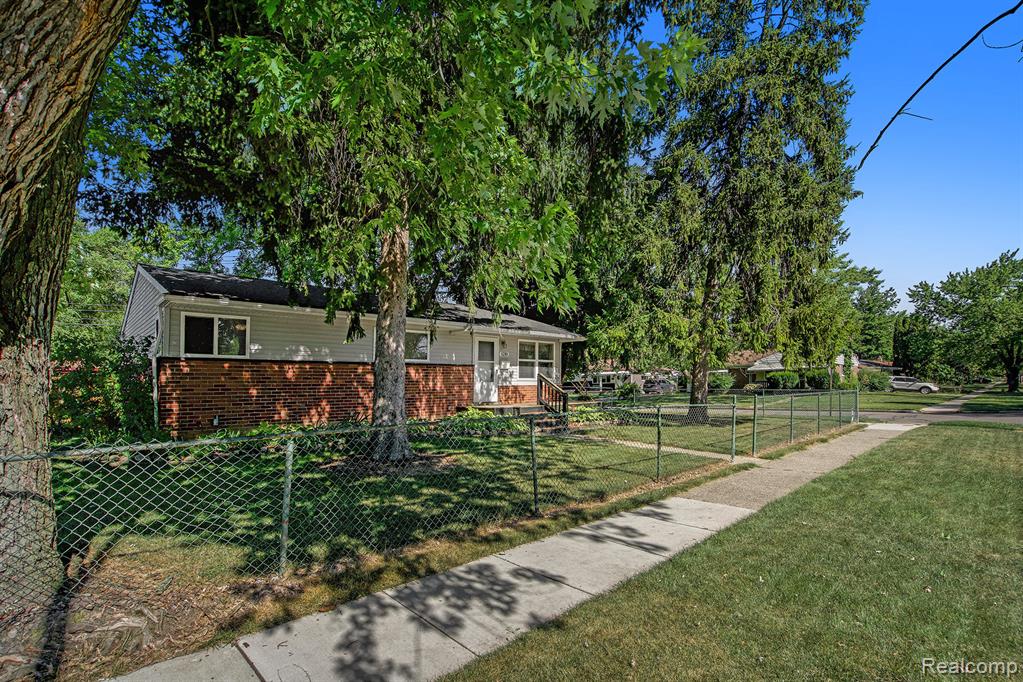1210 Desoto Avenue, Ypsilanti, MI 48198 — Photo 3