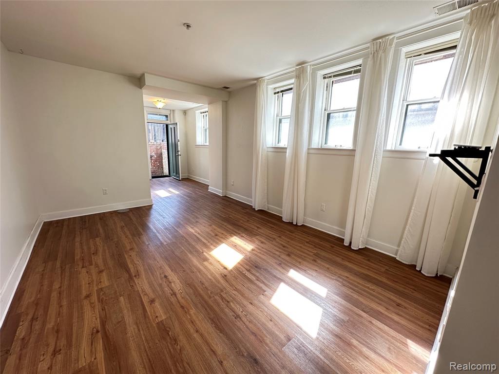 615 W Hancock Street, Detroit, MI 48201
