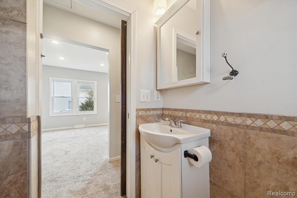 520 Andrew Avenue, Jackson, MI 49202 — Photo 16