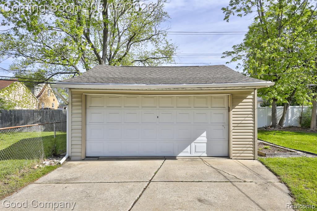 14220 Lincoln Street, Oak Park, MI 48237 — Photo 43