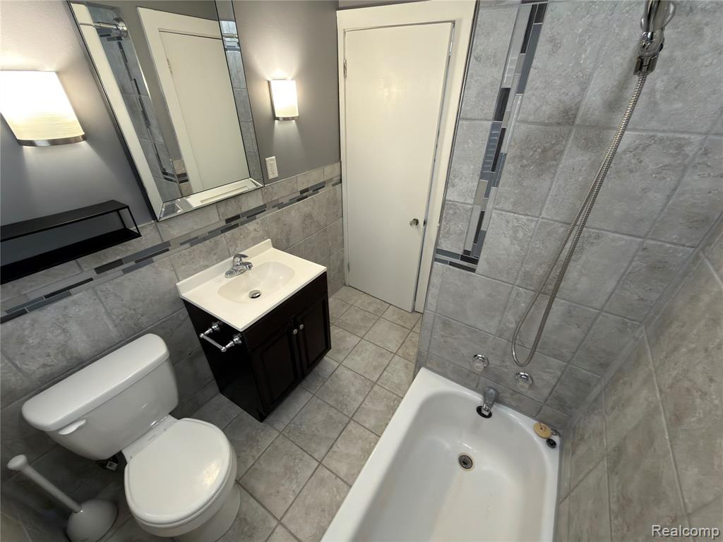15 FOREST Street, River Rouge, MI 48218 — Photo 12