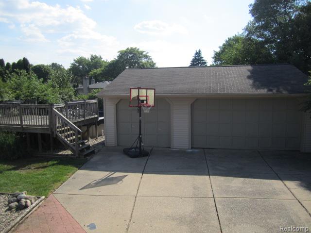 42039 Merrimac Circle, Clinton Twp, MI 48038 — Photo 10
